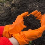 I produttori di dispositivi di protezione individuale si sforzano di bilanciare i requisiti ambientali e normativi