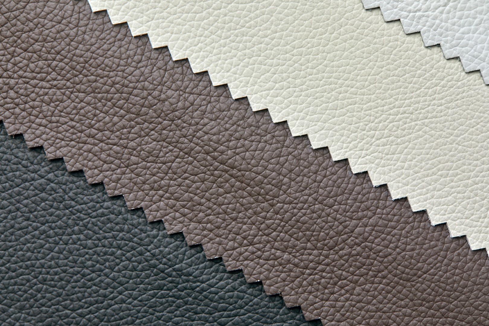 Determinazione del carico di strappo – Servizi di test di strappo su un singolo bordo